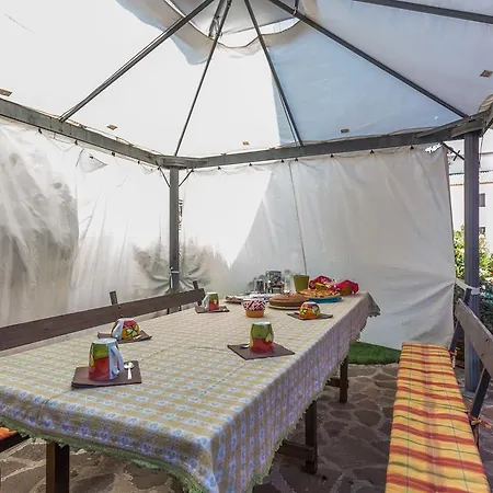Pensjonat Il Mandorlo Rooms&garden Tempera