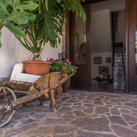 Il Mandorlo Rooms&garden Pensjonat Tempera